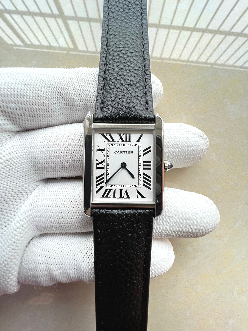 국내배송!! AF공장 까르띠에 탱크솔로 27MM 스틸 화이트다이얼 블랙소가죽스트랩 (고유번호 7A186)