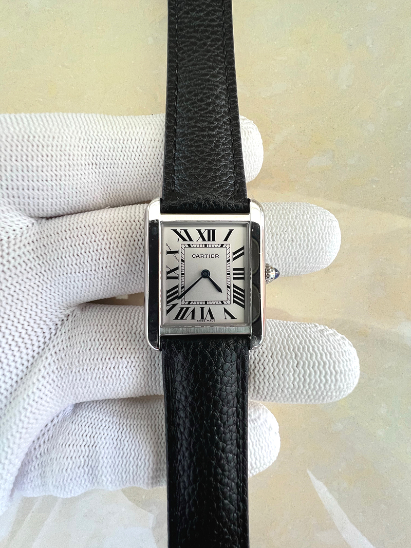 국내배송!! AF공장 까르띠에 탱크솔로 24MM 스틸 화이트다이얼 블랙소가죽스트랩 (고유번호 W4A3)
