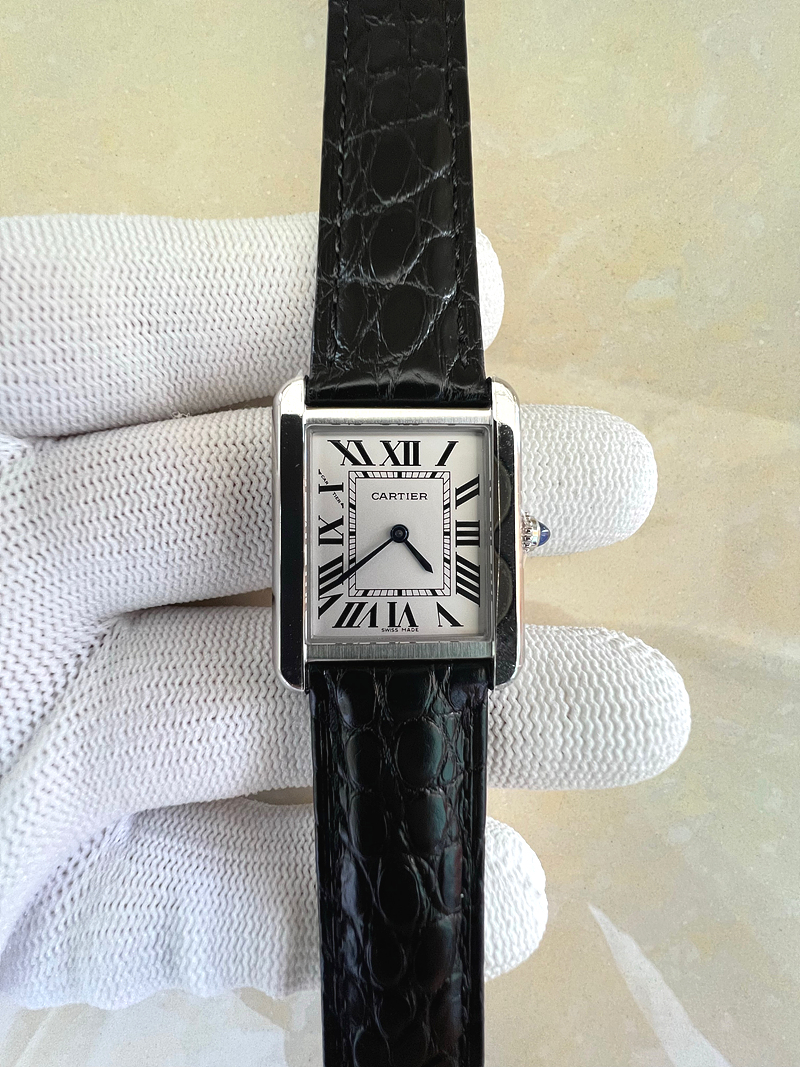 국내배송!! AF공장 까르띠에 탱크솔로 24MM 스틸 화이트다이얼 블랙크로커다일스트랩 (고유번호 w4f3)